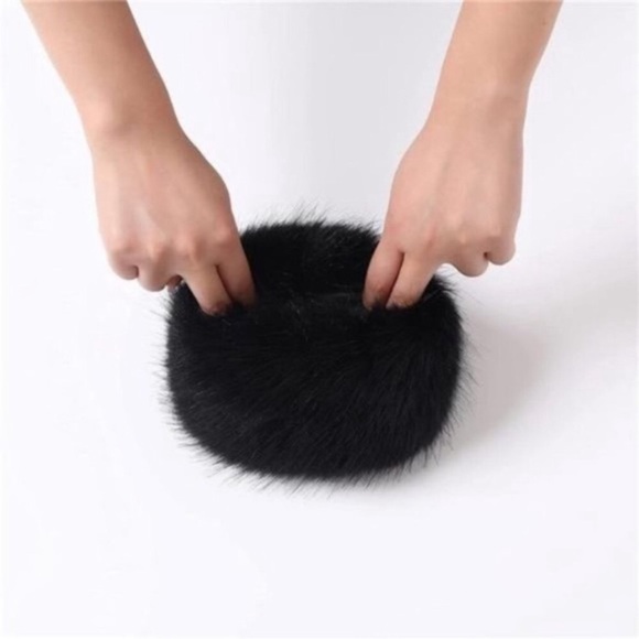 FAUX Fur Wrist Cuffs- Winter Furry Bands Black Fox